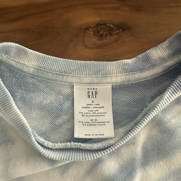 Gap sweater size 5t - Picture 2 of 3